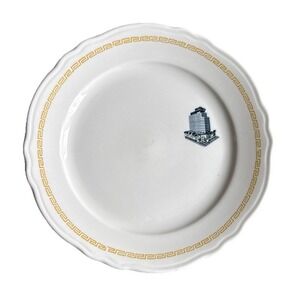 Waikiki Business Plaza Dinner Plate by Homer Laughlin 10.5" Hawaii Souvenir 60s